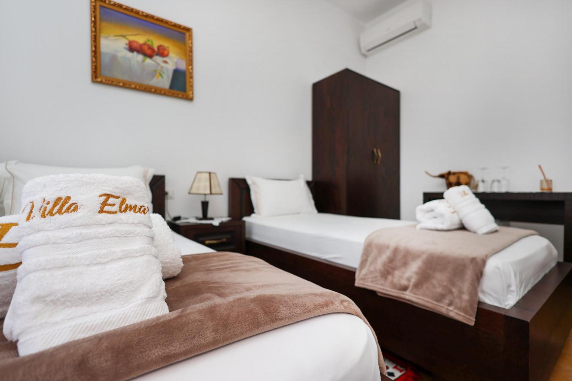 Villa Elmar Berat Exteriér fotografie